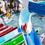 Fafa Aqua Palace & Hotel 5*