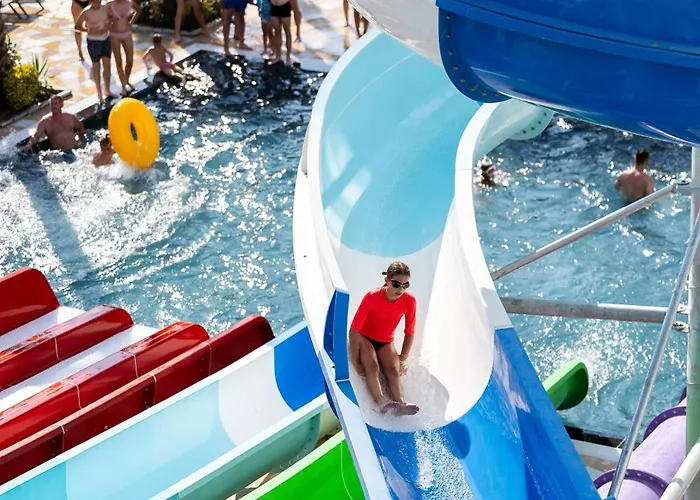 Fafa Aqua Palace & Hotel 5*